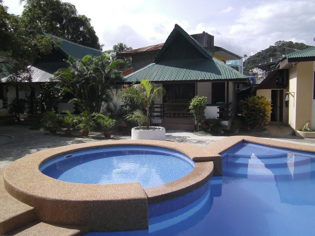 Seashore Beach Resort Puerto Galera Extérieur photo
