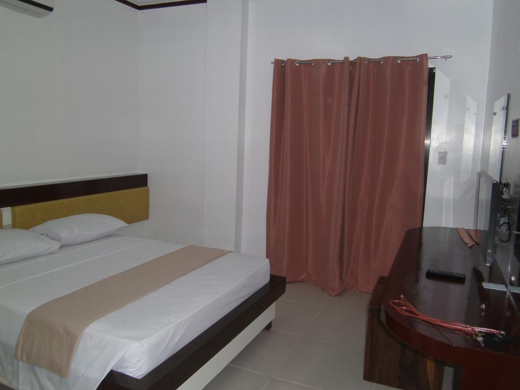 Seashore Beach Resort Puerto Galera Extérieur photo