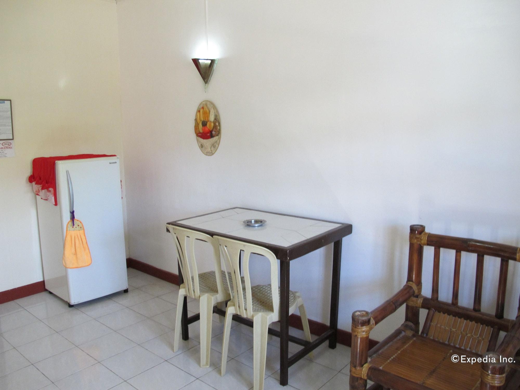 Seashore Beach Resort Puerto Galera Extérieur photo