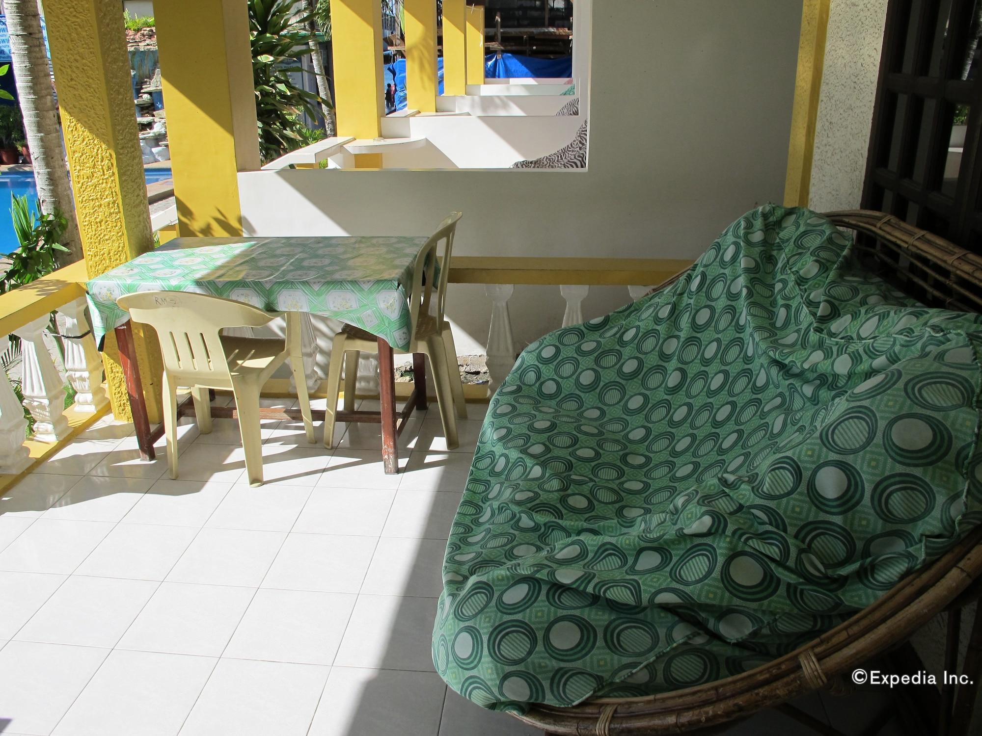 Seashore Beach Resort Puerto Galera Extérieur photo