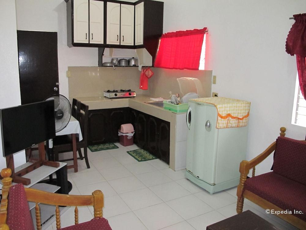 Seashore Beach Resort Puerto Galera Extérieur photo