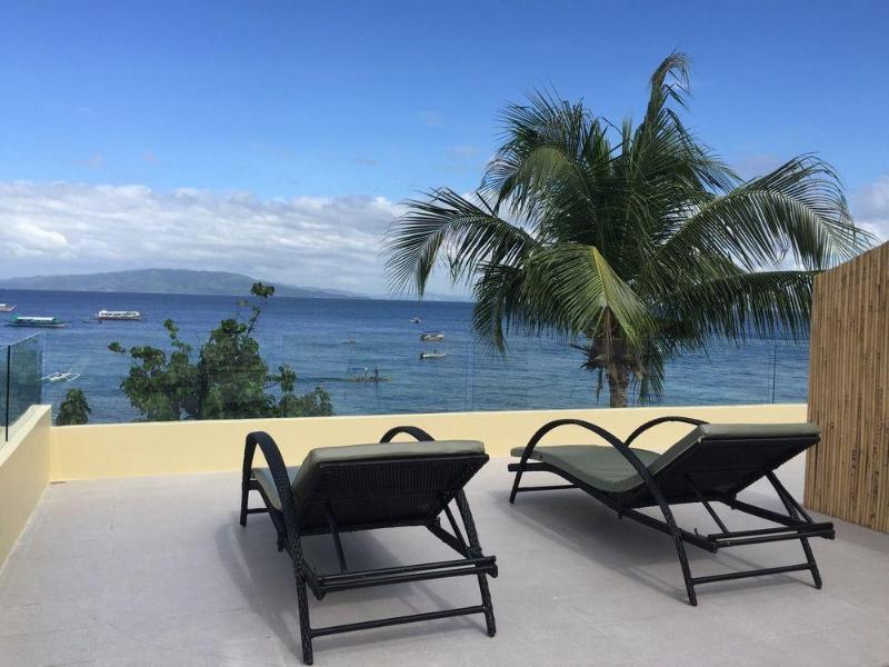 Seashore Beach Resort Puerto Galera Extérieur photo