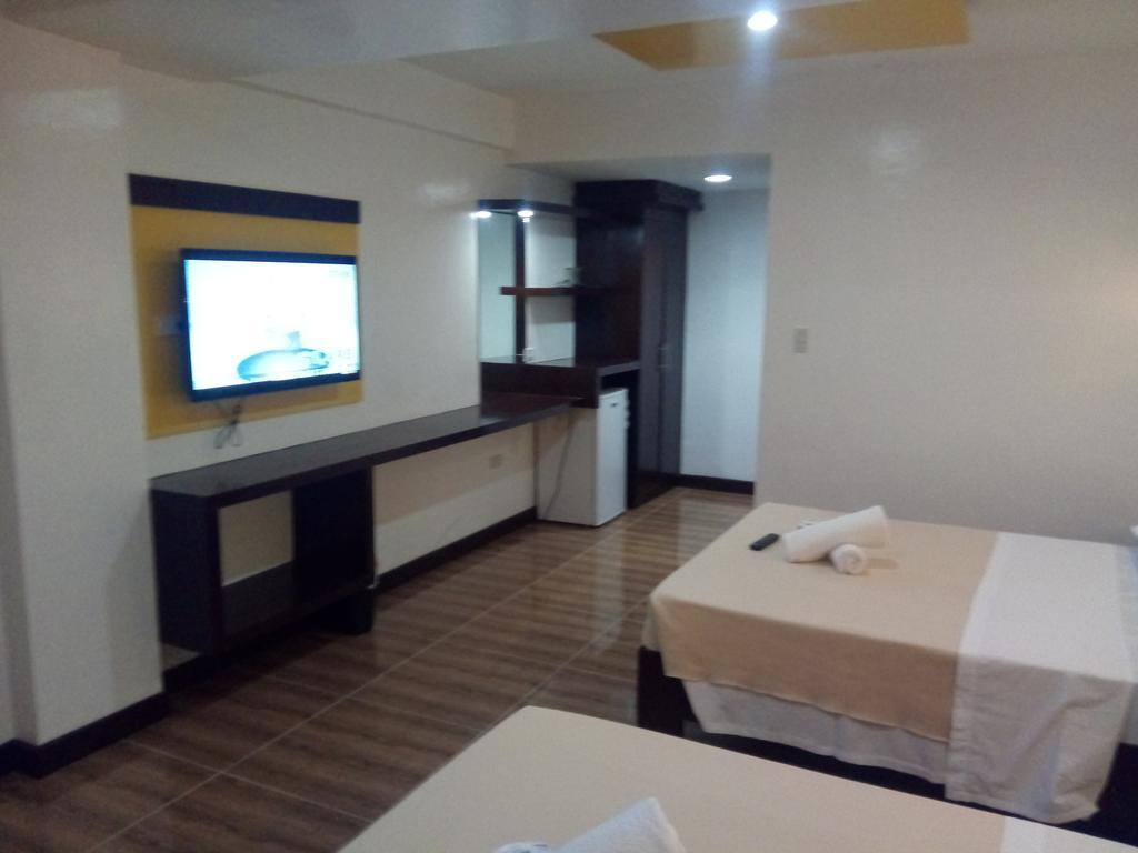 Seashore Beach Resort Puerto Galera Extérieur photo